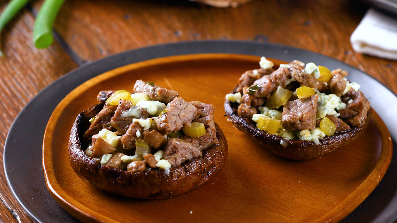 27 BEEF AND GORGONZOLA STUFFED PORTOBELLO MUSHROOMS_33
