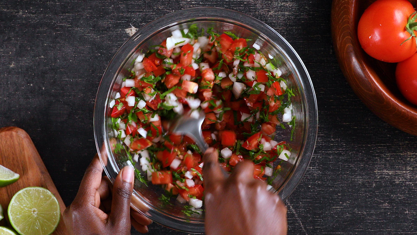 29 CHIPOTLE CHICKEN TACOS WITH SALSA_15