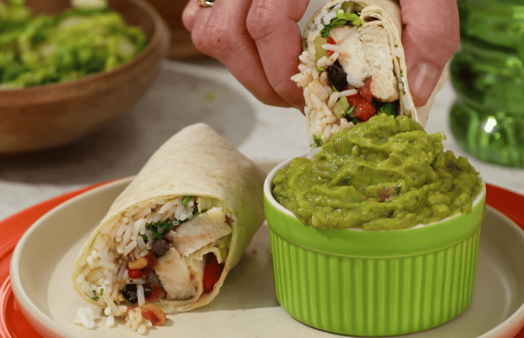 Copycat-Grande-Chicken-Burrito-1-759x490